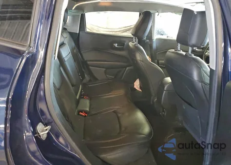 2018 Jeep Compass Latitude z USA, uszkodzony, nr VIN 3C4NJDBB3JT376205